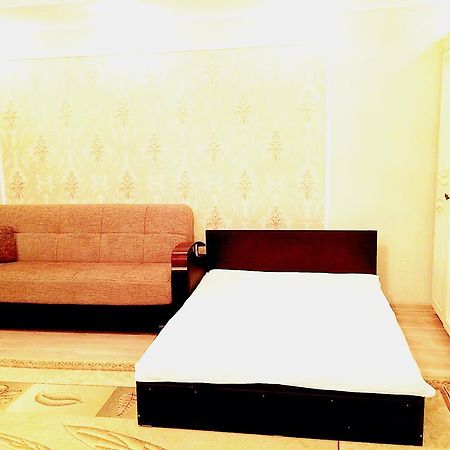 Vremena Goda Apartment In Astana Esterno foto