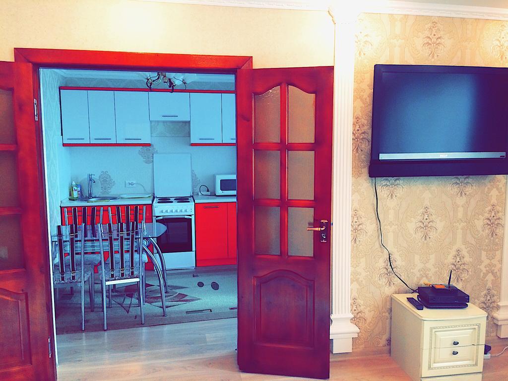 Vremena Goda Apartment In Astana Esterno foto