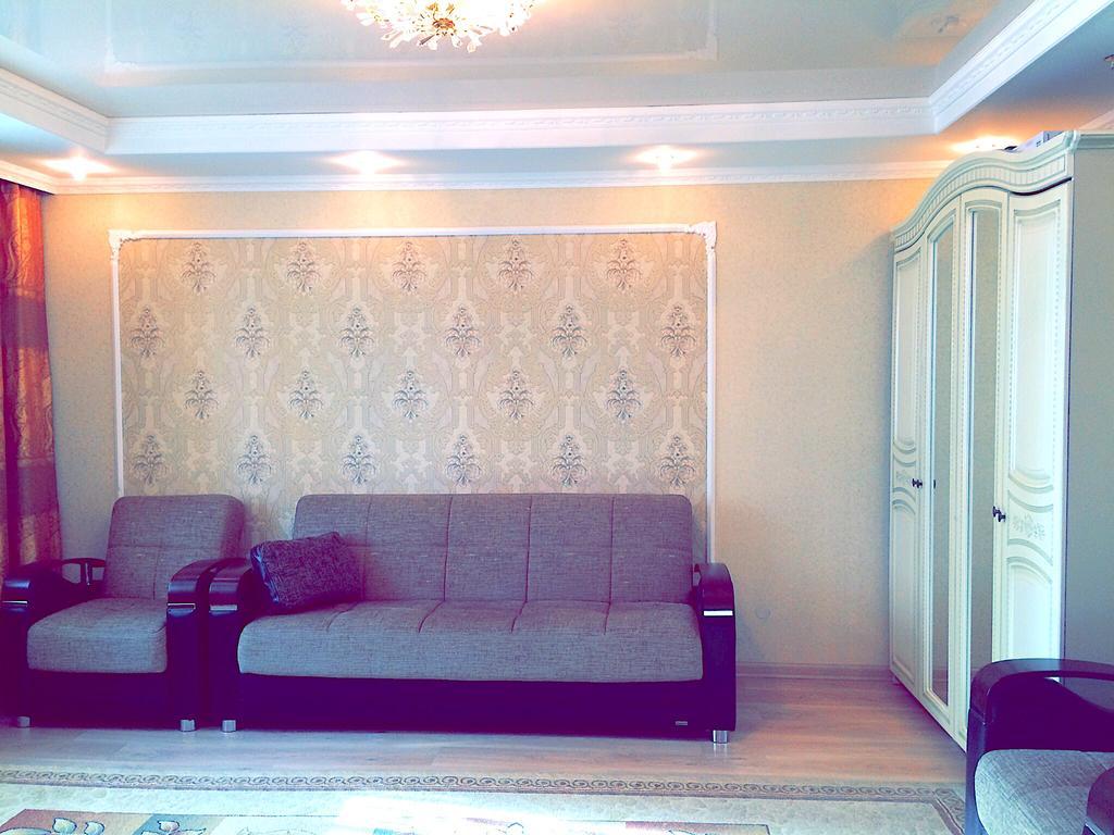 Vremena Goda Apartment In Astana Esterno foto